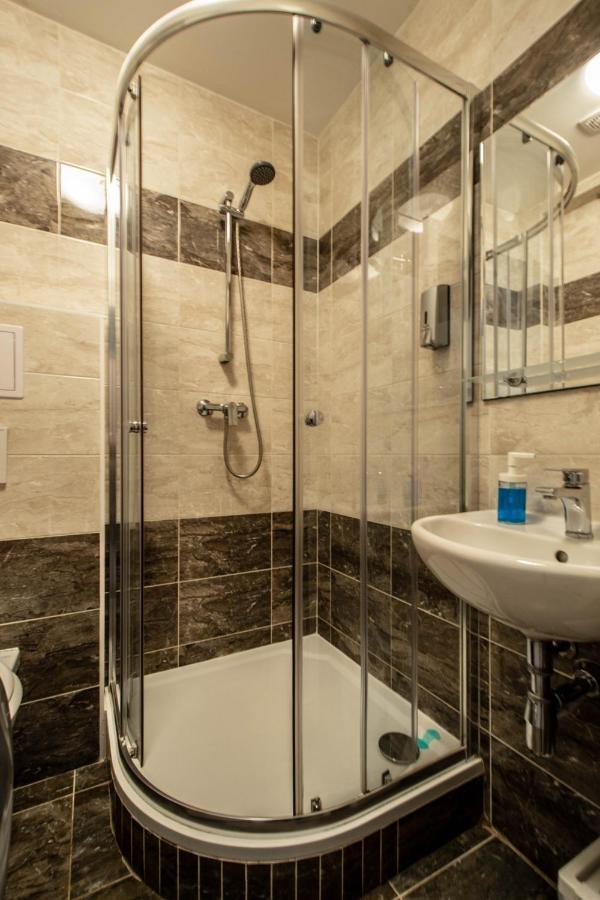 פראג Ruzova Apartment By Ruterra מראה חיצוני תמונה